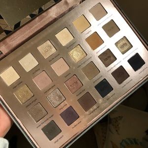 Tarte Limited Edition Holiday Eyeshadow Palette